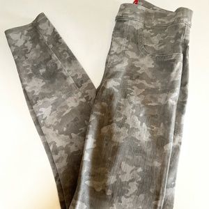 Spanx- Stone Wash Camo- Ankle Jeanish Jegging